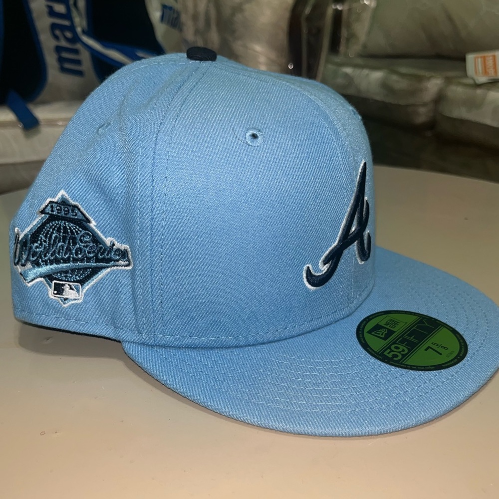 New Era Atlanta Braves hat size 7 5/8 exclusive Offetset rap group (Migos) drop.